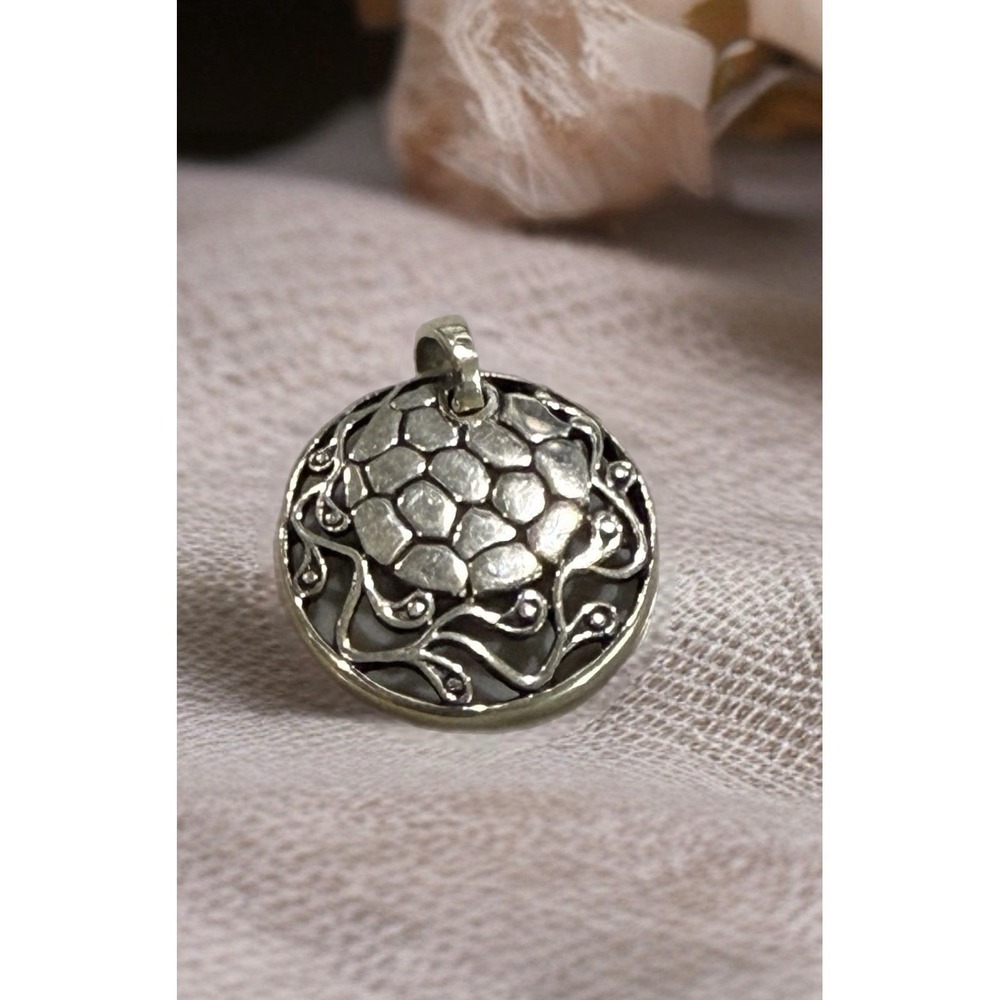 925 Sterling Silver Round Pebble Dome Vine Openwork Pendant‎ Oxidized 3.8g